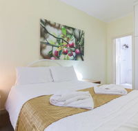 B5 Close to Nedlands Cafes Swan River SCGH  UWA - Australian Destinations