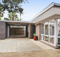 Backyard Bliss - Australian Destinations