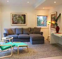 Balmoral Retreat a Garden Haven 2 Min to Beach - Australian Destinations