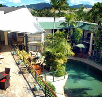 Bay Village Tropical Retreat  Apartments - Australian Destinations