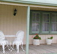 Beach Holiday Cottage - Australian Destinations