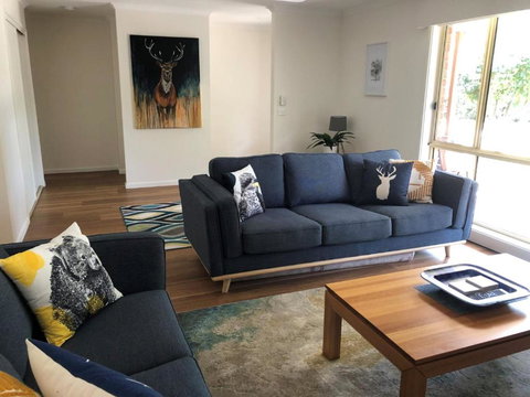 Right In Bright - Australian Destinations 0