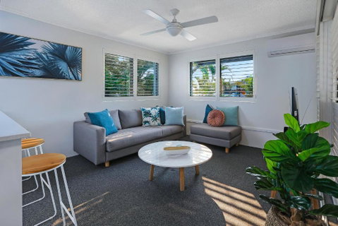 Riverside Location, Noosa Sound - Australian Destinations 2