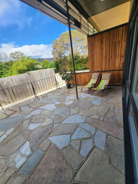 Rosebud Retro Retreat - Australian Destinations 3