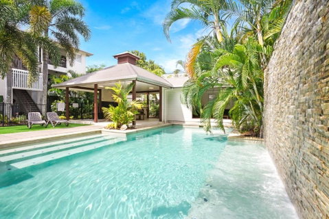 Royal Pavilions 8 - Australian Destinations 0