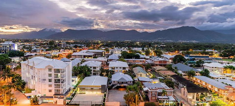 Rydges Esplanade Resort Cairns - Australian Destinations 3