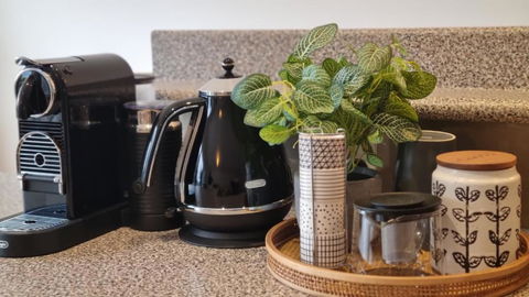 Sabi Robe WiFi 300m To Beach Dog Friendly - Australian Destinations 1