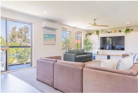 Salt & Sand Getaway - Australian Destinations 2