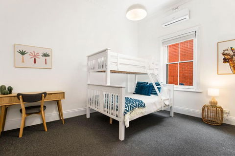 Salty Pines - 3BR House Glenelg South - Australian Destinations 3