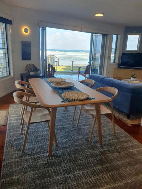 Sanbah-Surf, Views, Beach - Australian Destinations 2