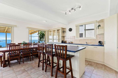 Sandbar On Moreton 5 Bedroom - Australian Destinations 3