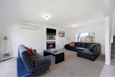 Sandy Beach House Cowes - Australian Destinations 2