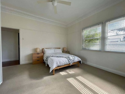 Serene Countryside Escape Spacious 3BR Retreat Near Wineries - Australian Destinations 1