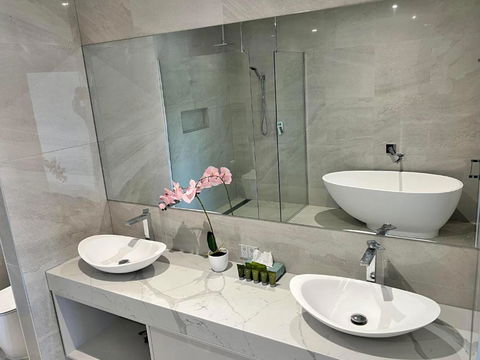 Sixty Six Boutique Apartments - Australian Destinations 2
