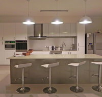 Beautifully Appointed Large Family Home - Australian Destinations