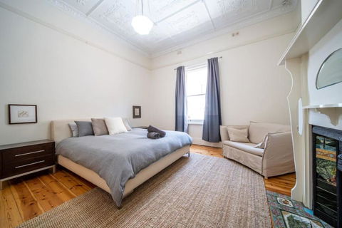 The Oxford Hyde Park 4BR Cottage - Australian Destinations 2