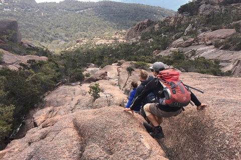 2-Day Tas East Coast Escape Tour Including Bay Of Fires, Wineglass Bay & Devils - Australian Destinations 2