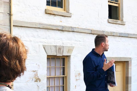 Convicts And The Rocks: Sydney's Walking Tour Led By Historian - Australian Destinations 2