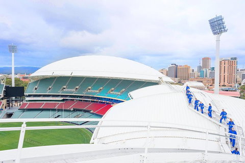 RoofClimb Adelaide Oval Experience - Australian Destinations 4