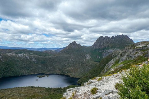 6 Day Trek The Cradle Mountain Overland Track - Australian Destinations 2