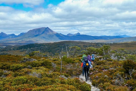 6 Day Trek The Cradle Mountain Overland Track - Australian Destinations 5