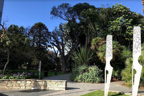 Perth Scavenger Hunt: Perched On A Swan - Australian Destinations 2