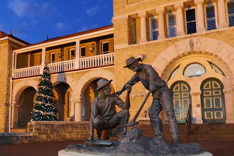 The Perth Mint: Guided Heritage Tour And Gold Pour - Australian Destinations 3